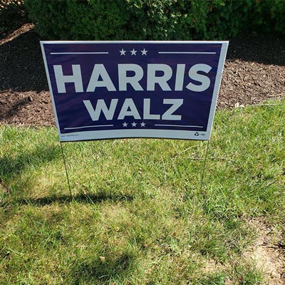 Harris Walz yard sign displayed in yard